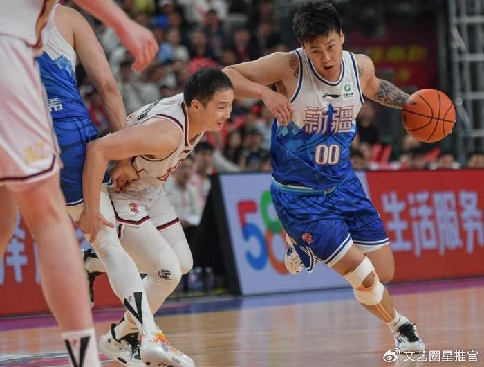 开云体育官网-曝北京首钢抢人失败！赵睿接近加盟北控男篮，争冠格局再次被打乱